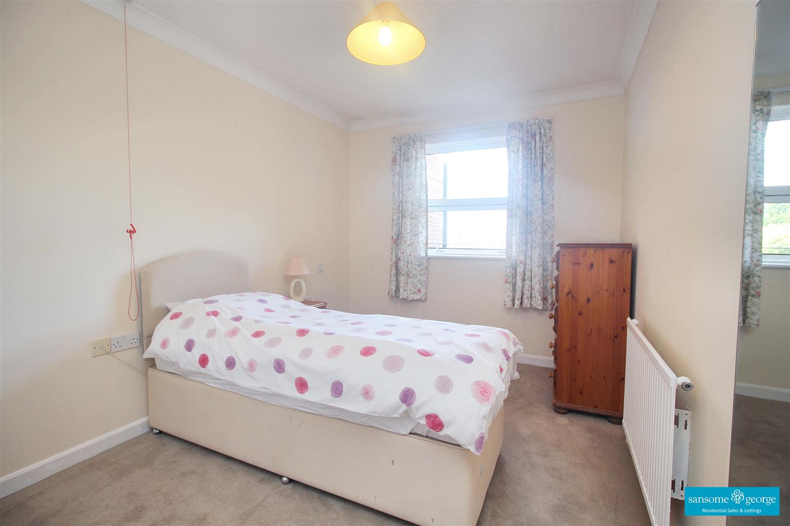 Northcourt Avenue, Reading